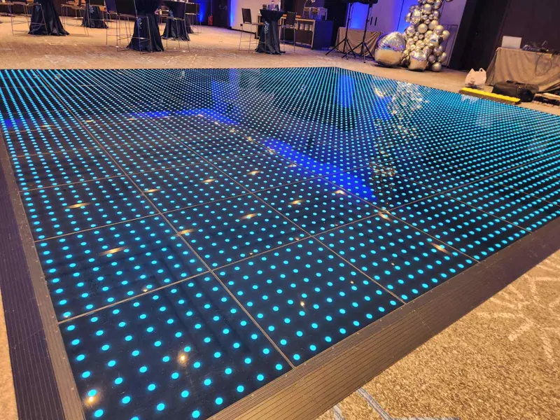 LED дансинг в синьо